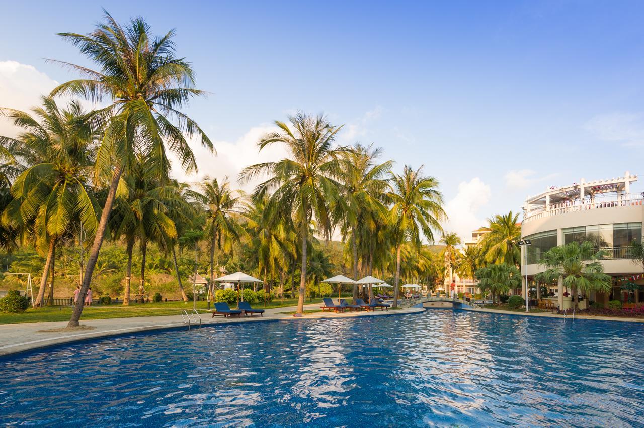 Sanya Resort Golden Palm Exterior photo